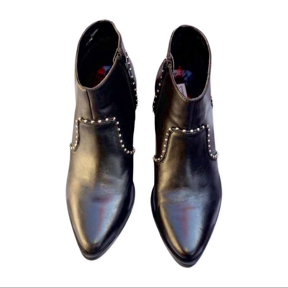 SOLD STEVE MADDEN STUDDED ANKLE BOOTIES WOMENS SIZE 9